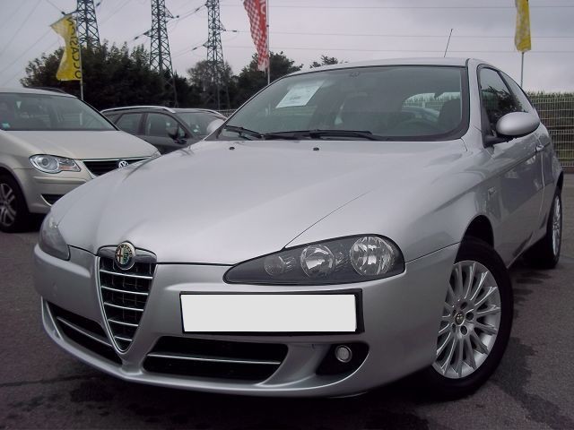 ALFA 147 Ph II - 3 portes 2004-2010